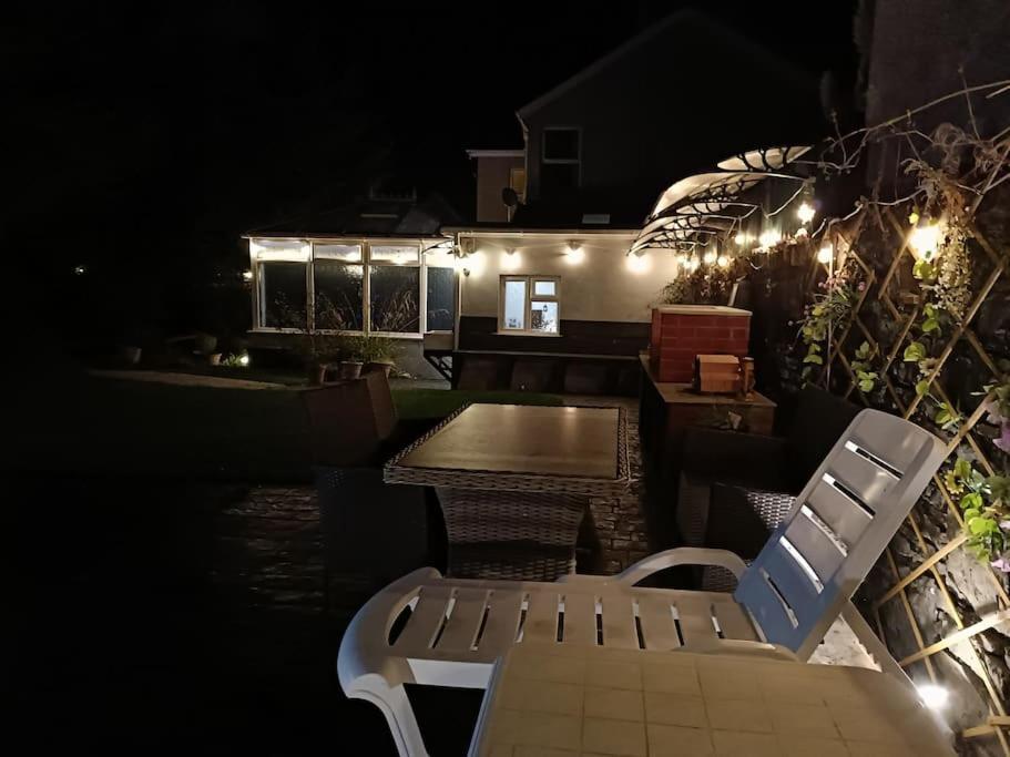 Big Fireplace Aga Hot Tub Wet Room Barn Garage Llanelli Zewnętrze zdjęcie